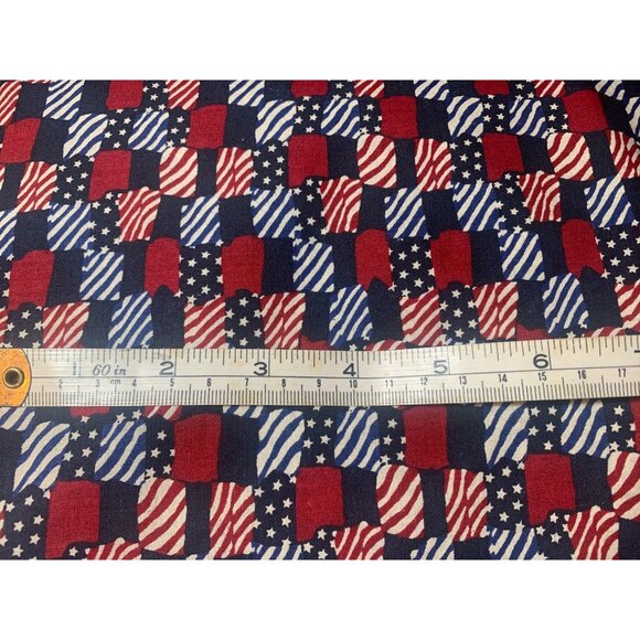 1/2 yard USA Flag Pattern Fabric Cotton 46" Wide Patriotic Red White Blue Materi - Picture 3 of 5